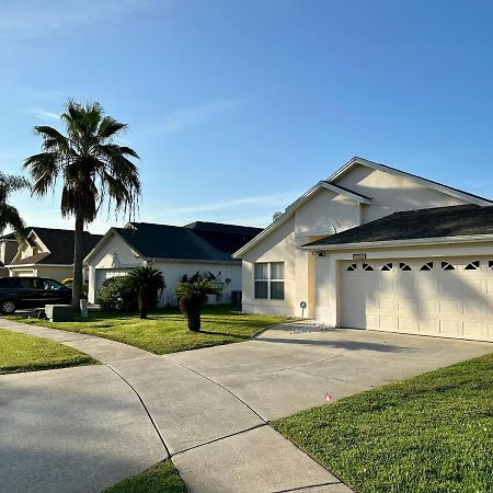 Private Pool With A Beautiful View Overlooking The Lake! Near Disney - Universal Kissimmee Eksteriør billede
