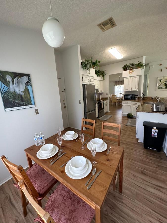 Private Pool With A Beautiful View Overlooking The Lake! Near Disney - Universal Kissimmee Eksteriør billede