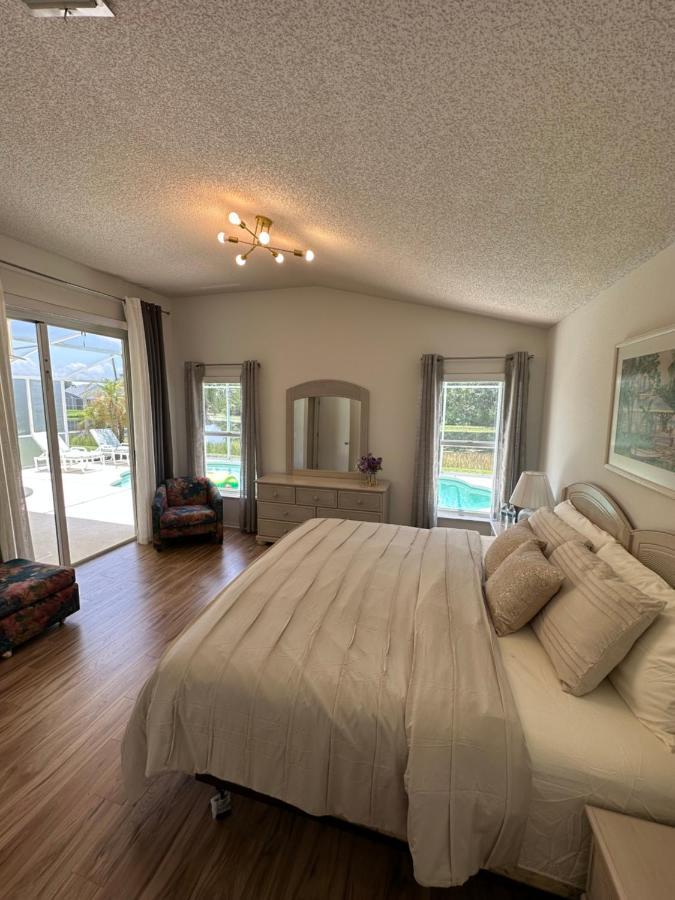 Private Pool With A Beautiful View Overlooking The Lake! Near Disney - Universal Kissimmee Eksteriør billede