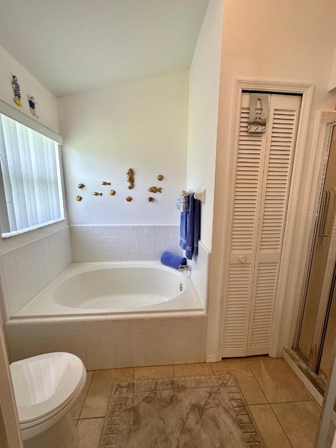 Private Pool With A Beautiful View Overlooking The Lake! Near Disney - Universal Kissimmee Eksteriør billede