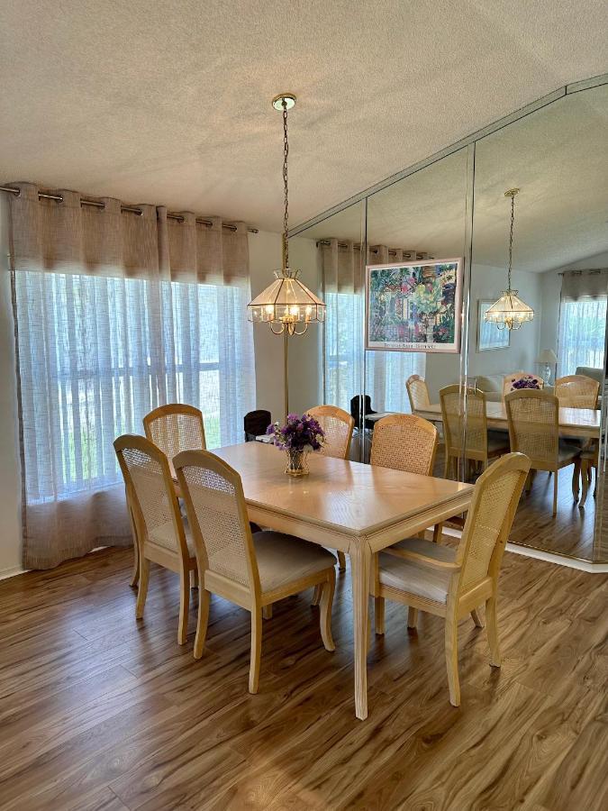 Private Pool With A Beautiful View Overlooking The Lake! Near Disney - Universal Kissimmee Eksteriør billede