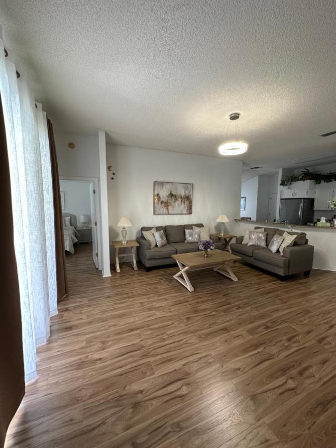 Private Pool With A Beautiful View Overlooking The Lake! Near Disney - Universal Kissimmee Eksteriør billede