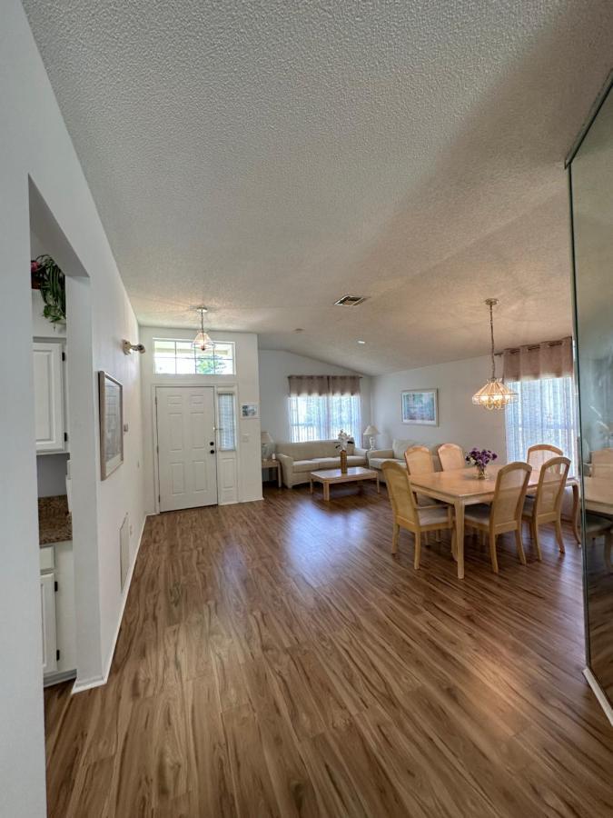 Private Pool With A Beautiful View Overlooking The Lake! Near Disney - Universal Kissimmee Eksteriør billede