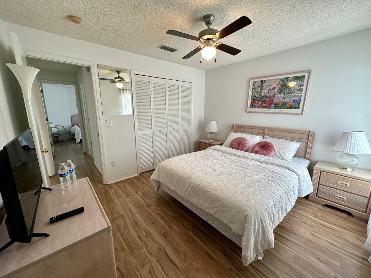 Private Pool With A Beautiful View Overlooking The Lake! Near Disney - Universal Kissimmee Eksteriør billede